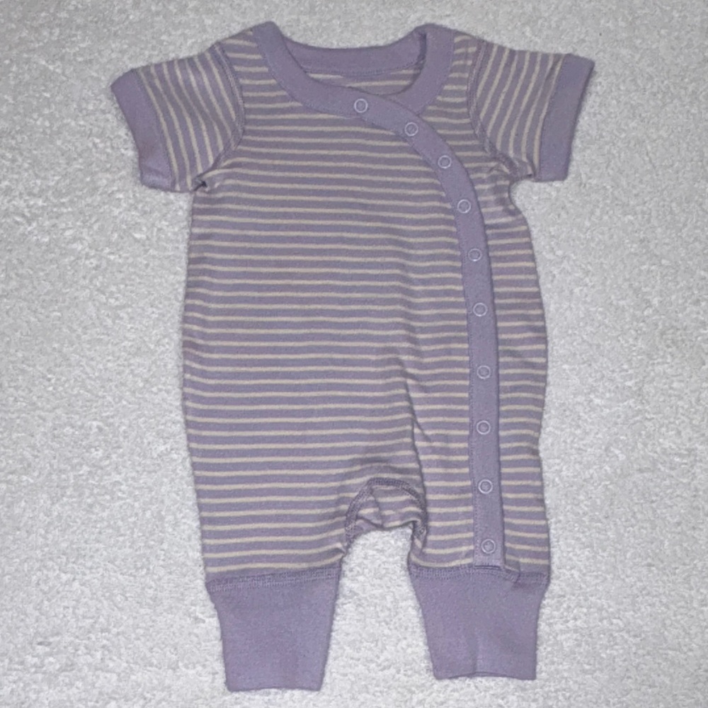 Hanna Andersson moon and back Lavender Striped Bodysuit organic newborn